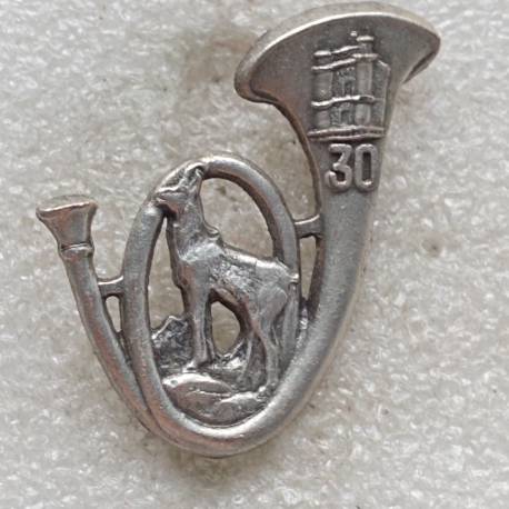 30e Groupe de Chasseurs Mécanisé château et chiffres