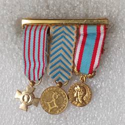 épinglette de 3 décorations réductions : Croix du Combattant - Médaille d'AFN - Maintien de l'ordre