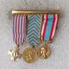 épinglette de 3 décorations réductions : Croix du Combattant - Médaille d'AFN - Maintien de l'ordre