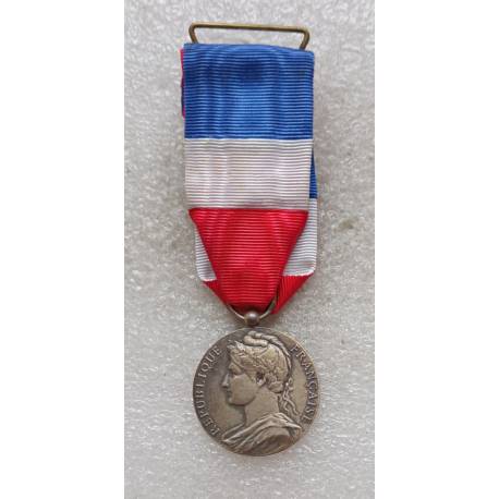 Ministère du Travail classe argent décernée 1980