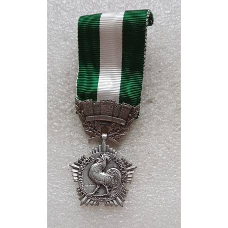 Médaille d'Honneur Régionale, Départemental et Communale (coq) classe argent