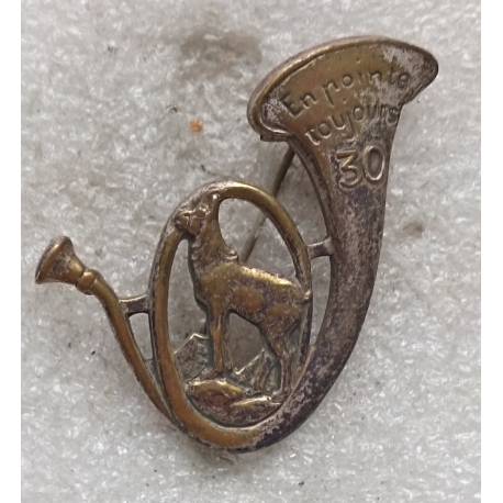 30e Bataillon de Chasseurs à Pied devise gravée, chiffre relief