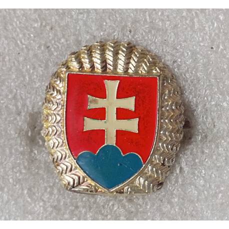 SLOVAQUIE : insigne de casquette officier