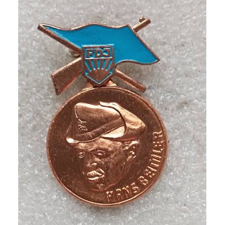 RDA : Badge honorifique du concours Hans Beimler