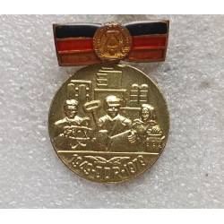 RDA : Médaille pour le Mérite de la Fondation et de la Consolidation de la RDA