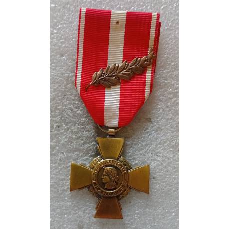 Croix de la Valeur Militaire avec 1 palme bronze