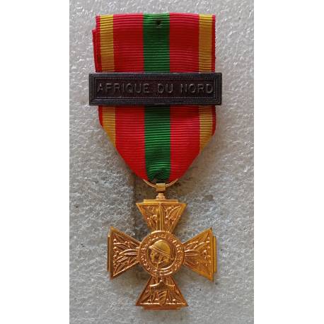 Croix du Combattant Volontaire avec agrafe AFRIQUE DU NORD (sans dates)