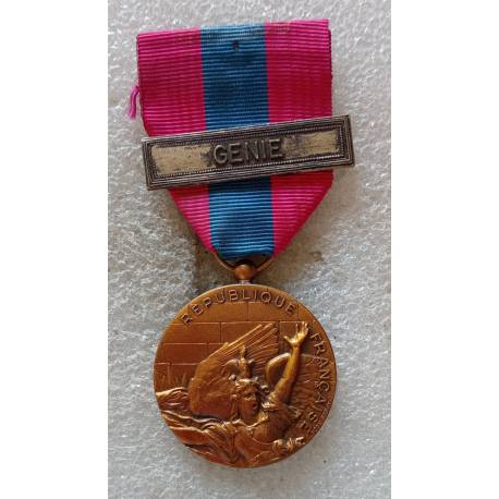 Médaille de la Défense Nationale  classe bronze agrafe GENIE