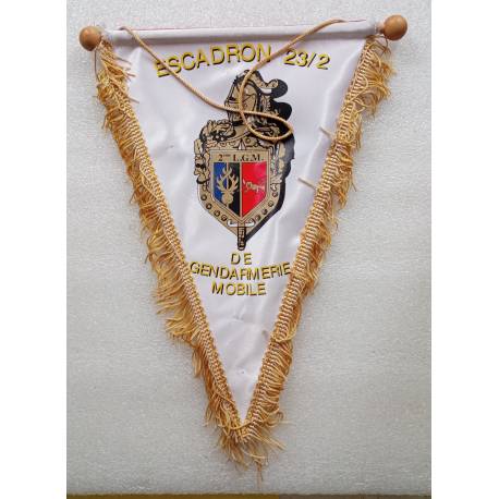 Fanion de l'Escadron de Gendarmerie Mobile 23/2 Mont De Marsant 17,5x26cm+franges